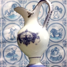 Delft_blue_vase__4f85769839d4e.jpg